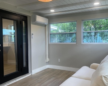 411 Palmetto Avenue - Photo Thumbnail 11
