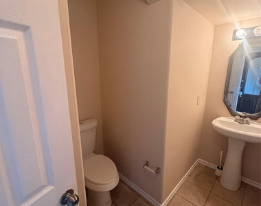 22607 Banter Point Lane - Photo Thumbnail 6