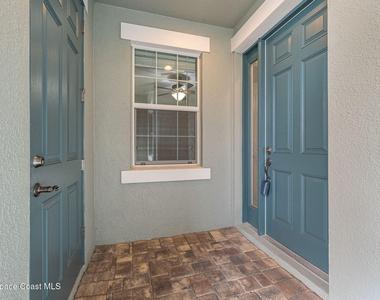 7954 Loren Cove Drive - Photo Thumbnail 7