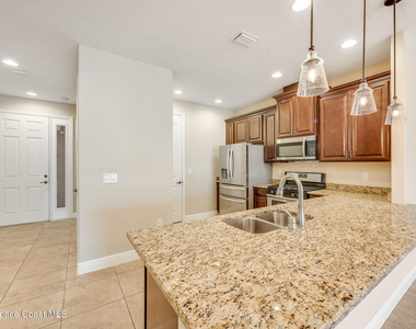 7954 Loren Cove Drive - Photo Thumbnail 11