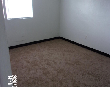 1723 Dixon Boulevard - Photo Thumbnail 10
