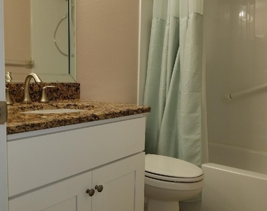 1515 Huntington Lane - Photo Thumbnail 8