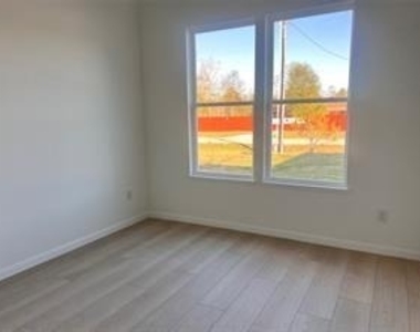 265 County Road 3371a - Photo Thumbnail 3