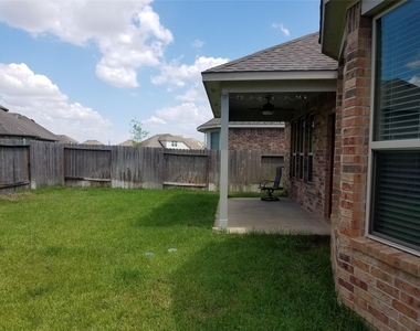 30238 Creekside Drive - Photo Thumbnail 17