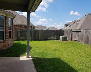 30238 Creekside Drive - Photo Thumbnail 18