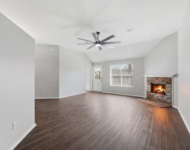 2618 Heatherknoll Drive - Photo Thumbnail 4