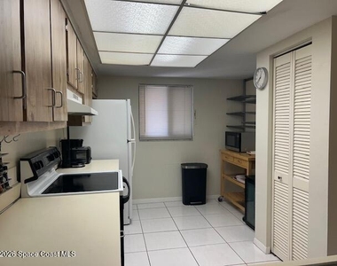 3170 N Atlantic Avenue - Photo Thumbnail 4