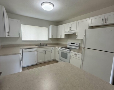 1200 Vineland Street - Photo Thumbnail 19