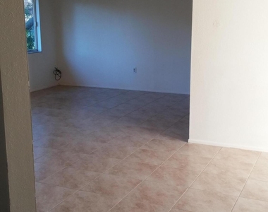 1200 Vineland Street - Photo Thumbnail 10