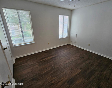 3545 Sable Palm Lane - Photo Thumbnail 8