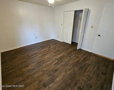 3545 Sable Palm Lane - Photo Thumbnail 12
