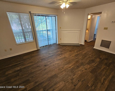 3545 Sable Palm Lane - Photo Thumbnail 2