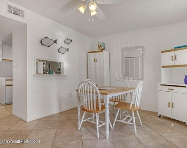 313 Seaport Boulevard - Photo Thumbnail 7