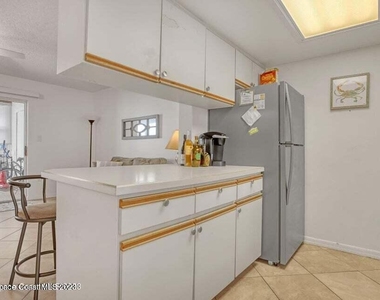 313 Seaport Boulevard - Photo Thumbnail 10