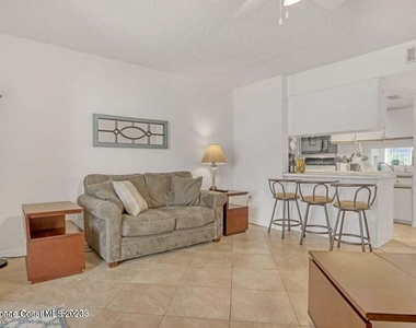 313 Seaport Boulevard - Photo Thumbnail 16