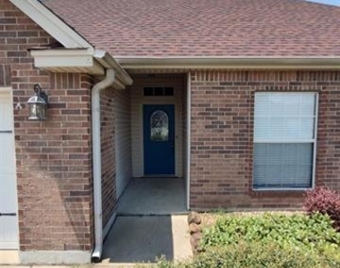 5330 Wellington Lane - Photo Thumbnail 2