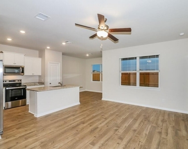 7619 Tipton Meadow Way - Photo Thumbnail 2