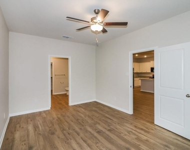 7619 Tipton Meadow Way - Photo Thumbnail 6