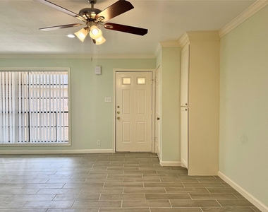 1311 Antoine Drive - Photo Thumbnail 8