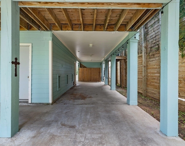 100 Avenue A - Photo Thumbnail 42