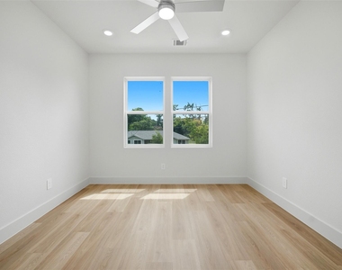 3103 Bostic Street - Photo Thumbnail 5
