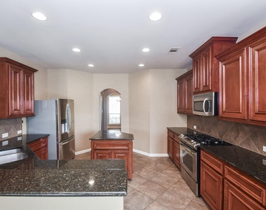 5207 Belvedere Drive - Photo Thumbnail 17