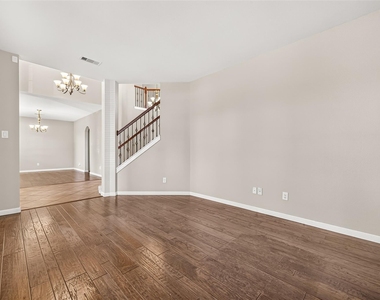 5207 Belvedere Drive - Photo Thumbnail 8