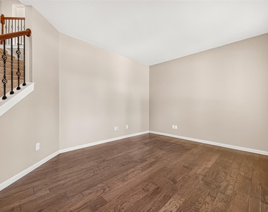 5207 Belvedere Drive - Photo Thumbnail 5