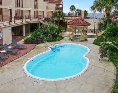 7312 Seawall Boulevard - Photo Thumbnail 19