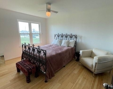 7312 Seawall Boulevard - Photo Thumbnail 7