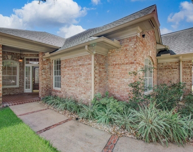 1515 Sheltons Bend Court - Photo Thumbnail 5