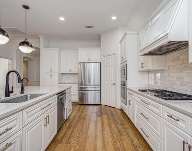 1515 Sheltons Bend Court - Photo Thumbnail 21