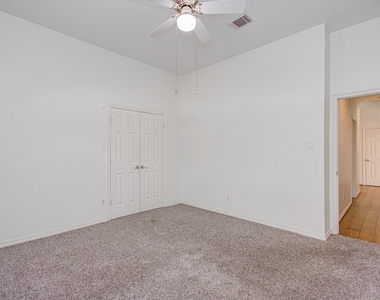 1515 Sheltons Bend Court - Photo Thumbnail 15