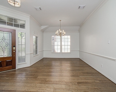 1515 Sheltons Bend Court - Photo Thumbnail 8