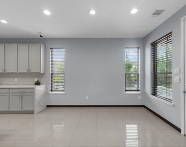 15203 Sienna Glen Court - Photo Thumbnail 10