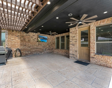 15203 Sienna Glen Court - Photo Thumbnail 23