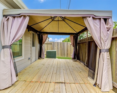 239 Murrieta Lane - Photo Thumbnail 25