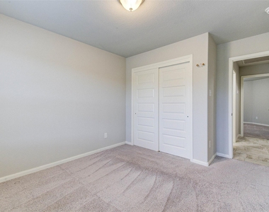 239 Murrieta Lane - Photo Thumbnail 5