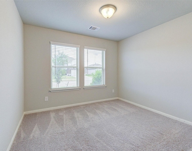 239 Murrieta Lane - Photo Thumbnail 4