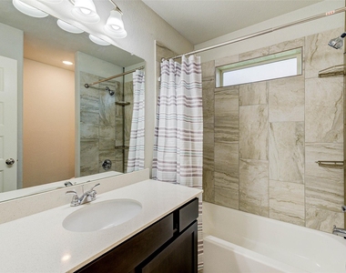 239 Murrieta Lane - Photo Thumbnail 6