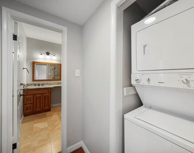 4144 Greystone Way - Photo Thumbnail 5