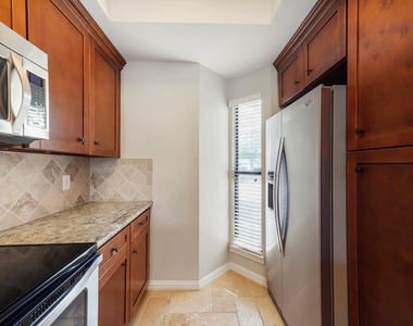 4144 Greystone Way - Photo Thumbnail 12