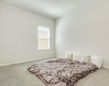 5023 Eliot Place - Photo Thumbnail 17