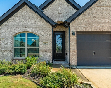 5023 Eliot Place - Photo Thumbnail 1
