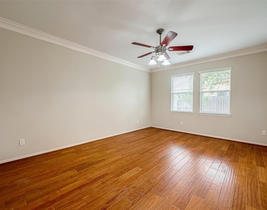 8923 Willow Wind Lane - Photo Thumbnail 14