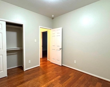 8923 Willow Wind Lane - Photo Thumbnail 27