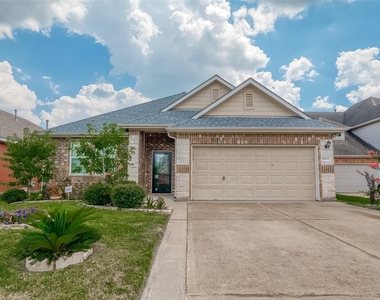 8923 Willow Wind Lane - Photo Thumbnail 2
