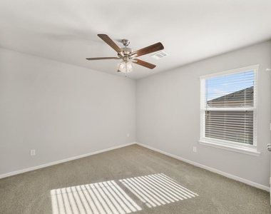 13434 Lucky Bill Lane - Photo Thumbnail 5