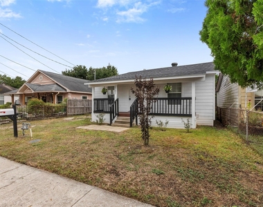 2701 Almendares Avenue - Photo Thumbnail 18