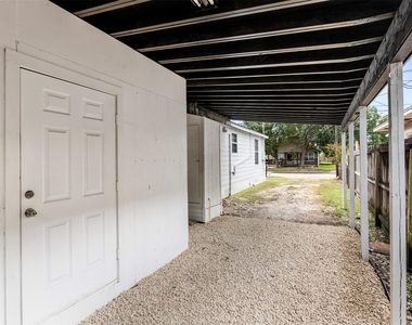 2701 Almendares Avenue - Photo Thumbnail 16